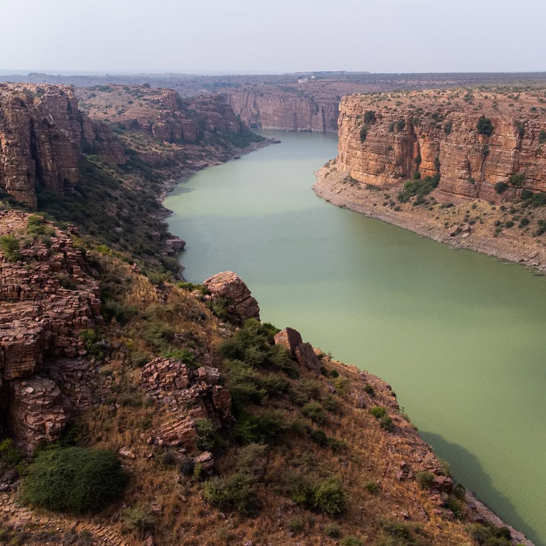 Gandikota Fort and the Grand Canyon of India – Andhra Paradesh Gandikota Tour - Camping & Visit Belum Caves