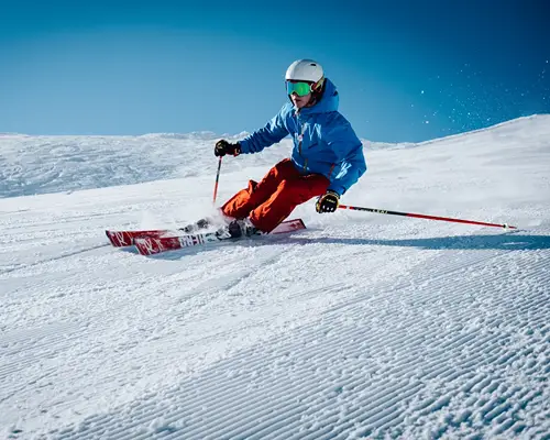 Skiing & Snowboarding in Solang Valley & Kufri