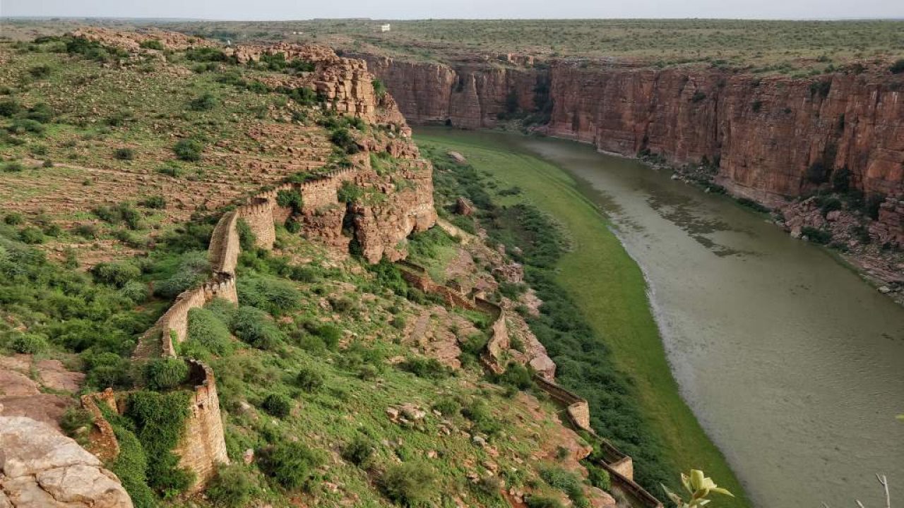 The Gandikota Fort Gandikota Tour - Camping & Visit Belum Caves