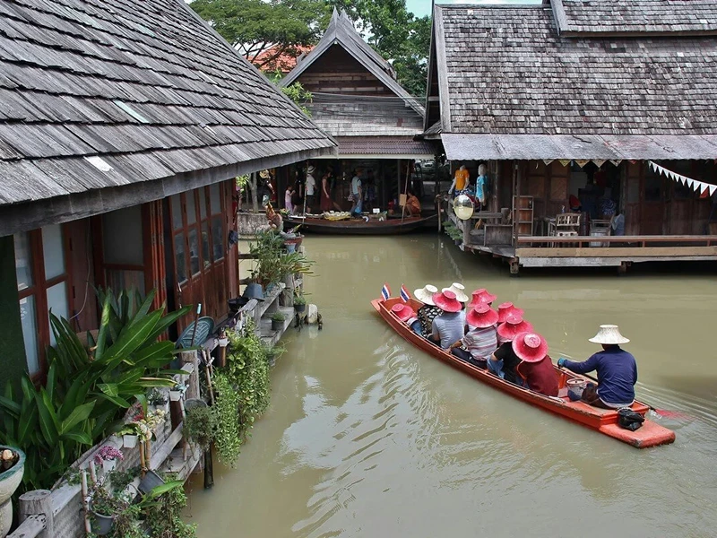Vietnam Floating Market Tour